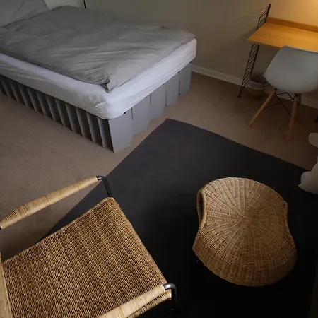 Ruhiges Gaestezimmer In Messenaehe Quarto em Acomodações Particulares *